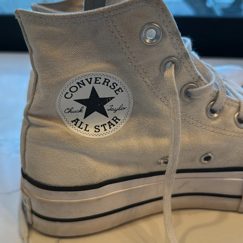 Chuck Taylor All Star Lift Platform Canvas WOMEN'S HIGH TOP SHOES Size 6.5